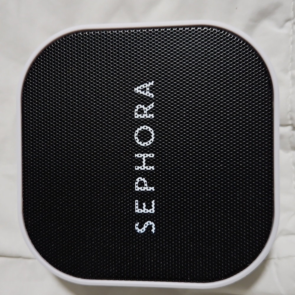 Sephora Merch Bundle - Picture 7 of 8